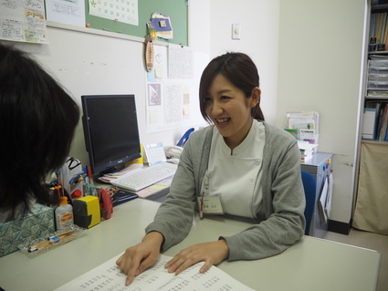 写真：言語聴覚士　渡邉由衣